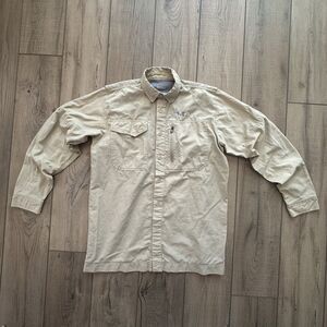 Under Armour Fishing Shirt Mens Medium Beige All Seasons Gear Long Sleeve Vented